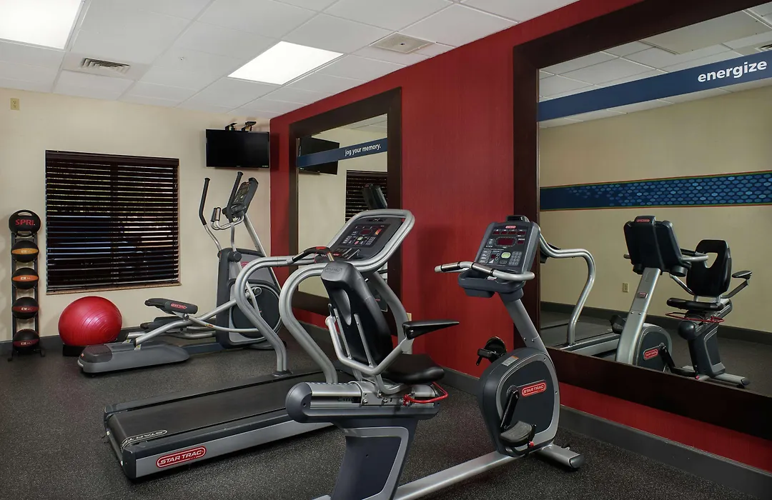 Hampton Inn & Suites Phoenix-Surprise-1
