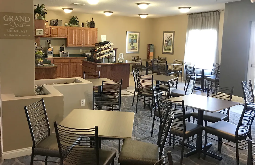 Grandstay Hotel & Suites Ames-1