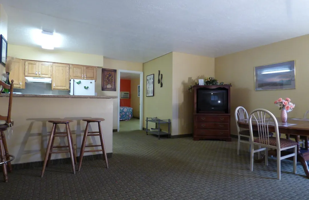 Coronada Inn & Suites-1
