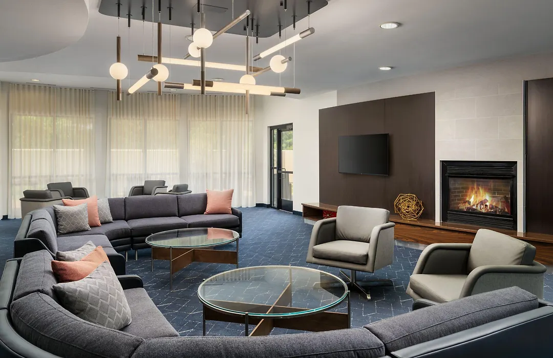 Courtyard By Marriott Kingston-1