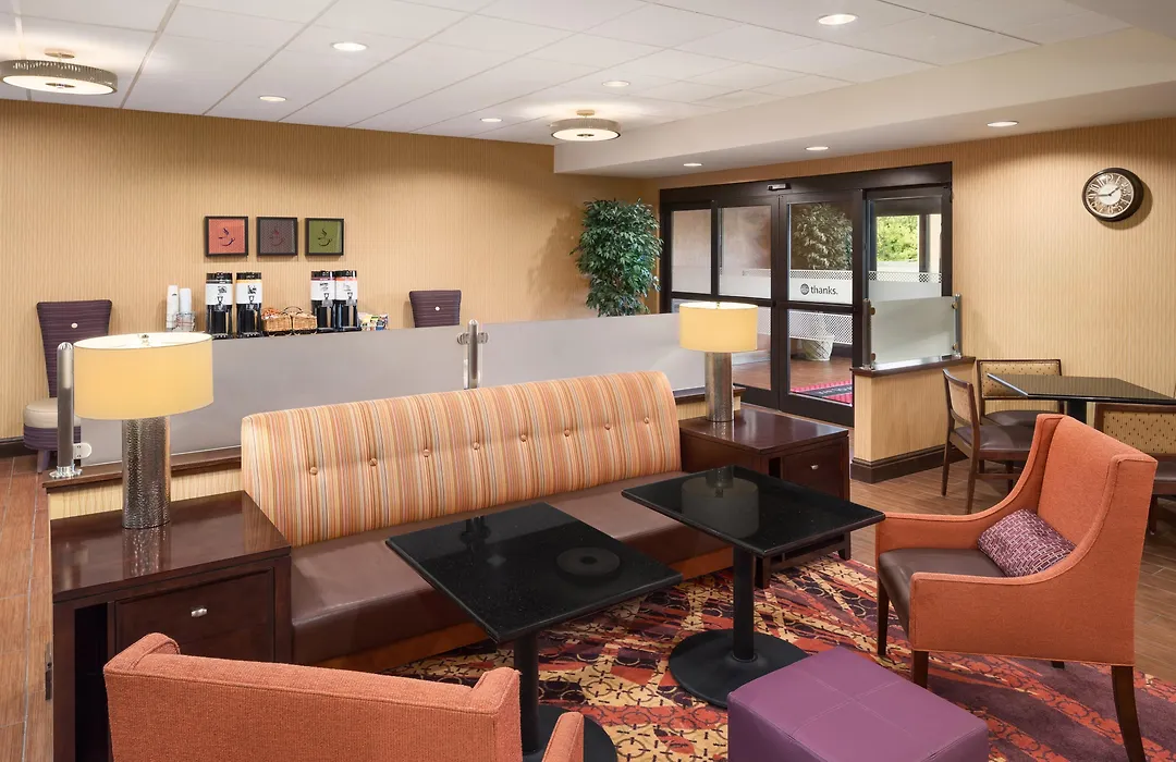 Hampton Inn Belle Vernon-1
