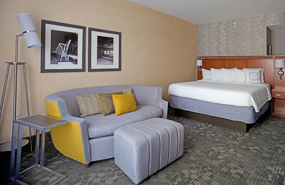 Courtyard By Marriott Aberdeen At Ripken Stadium-1