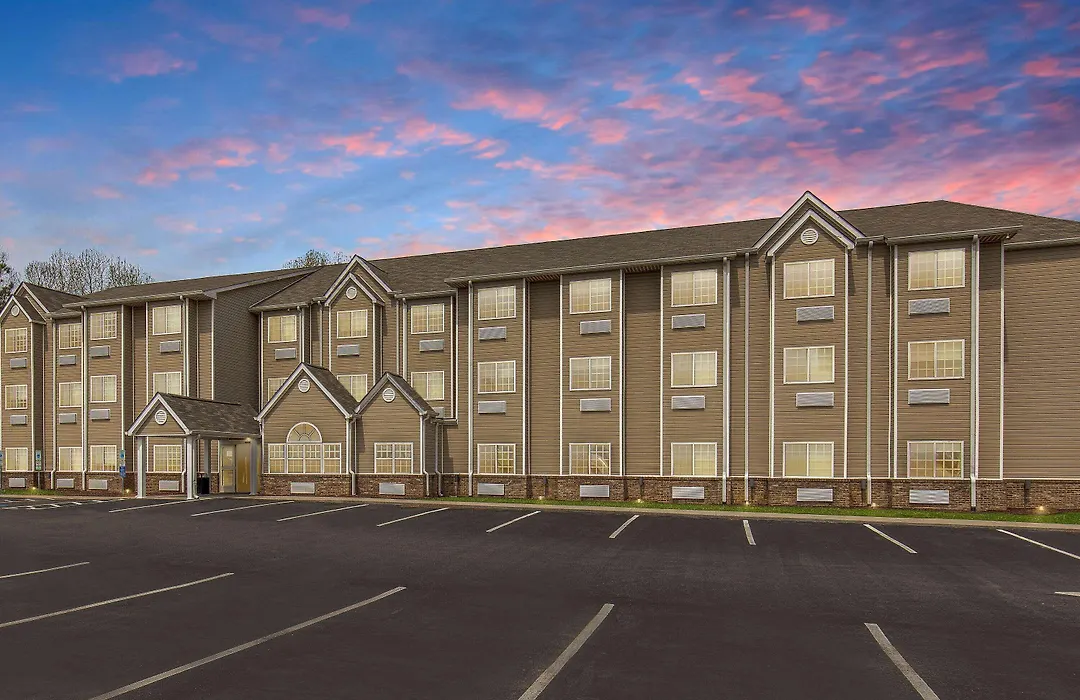 Microtel Inn & Suites By Wyndham Manchester - Newly Renovated-1
