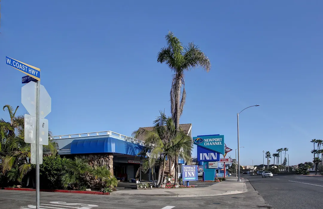 Newport Channel Inn-1