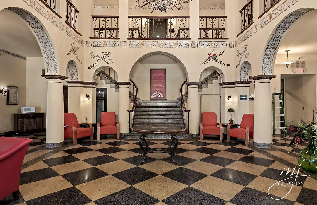 Hotel Seville-1