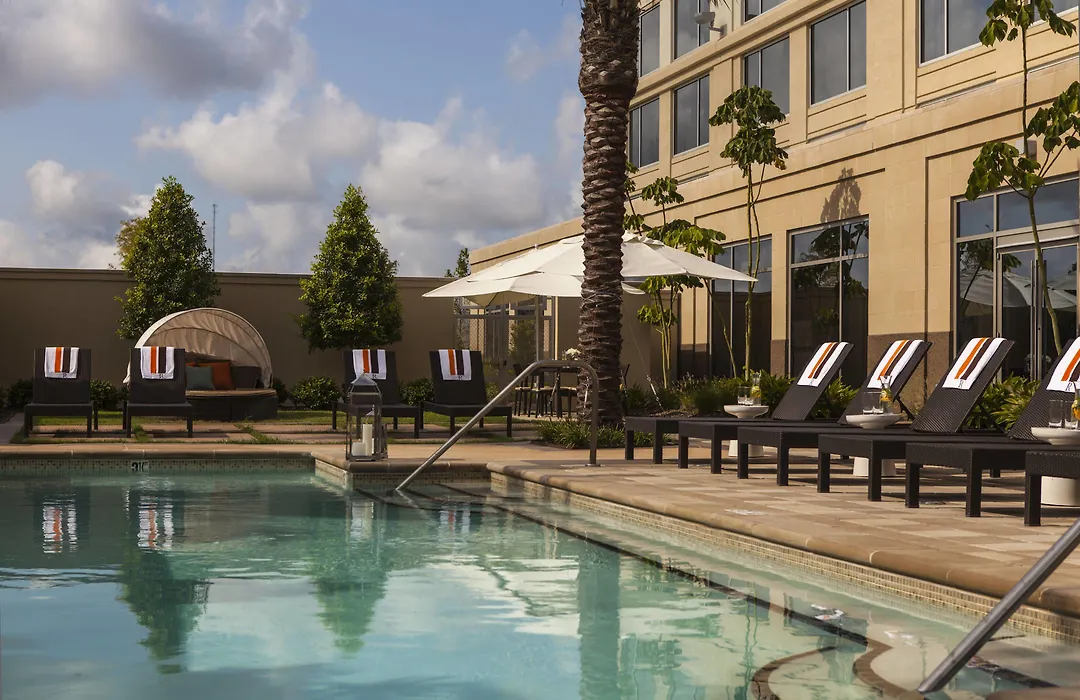 Renaissance Baton Rouge Hotel-1