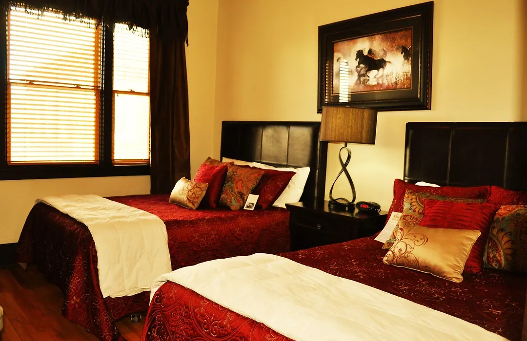 Murray Hotel Livingston-1