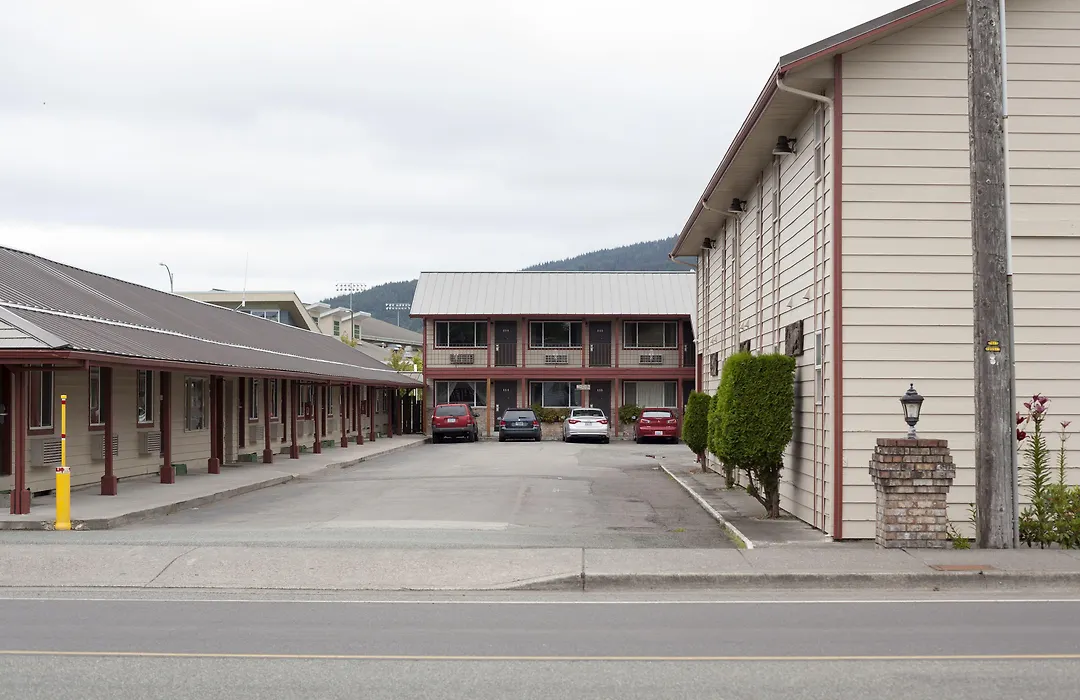 Forks Motel-1