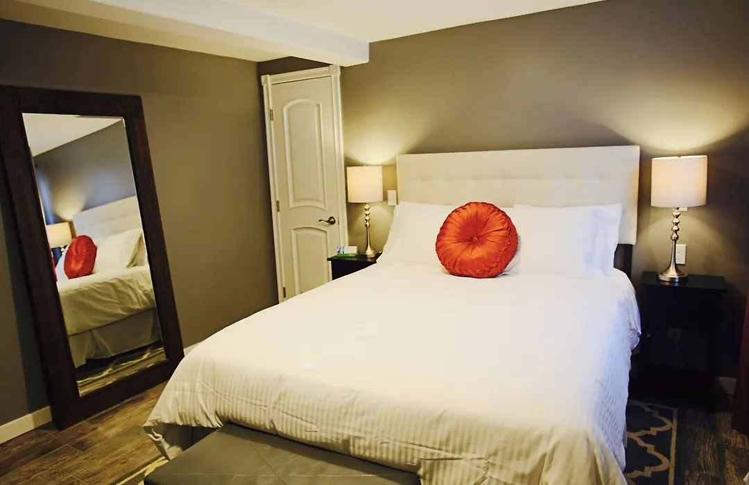 New Haven Inn-1