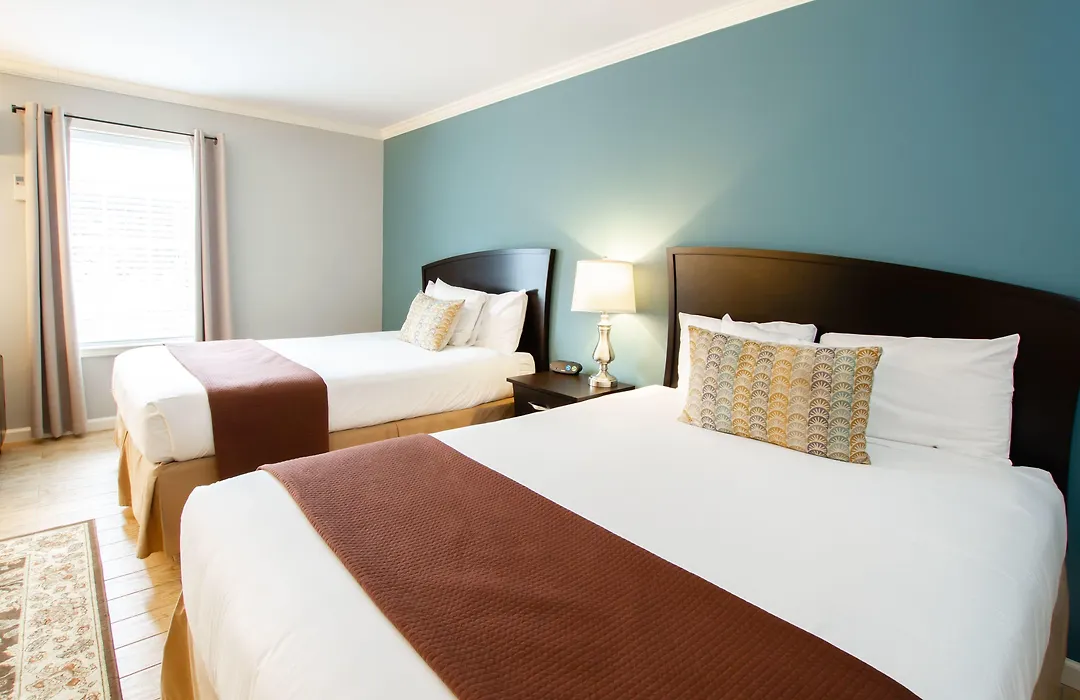 The Dahlonega Square Hotel-1