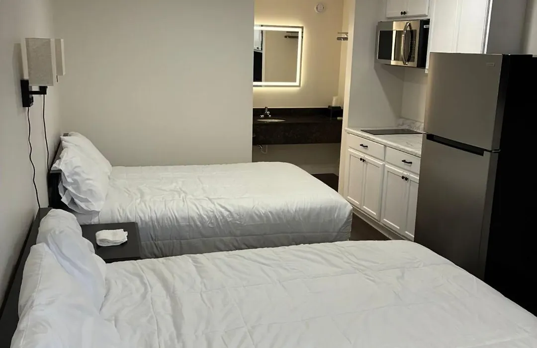 Suite Stay - Talladega-1