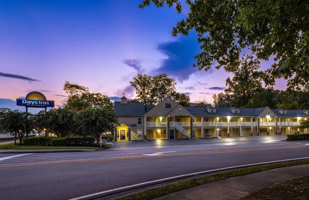 Days Inn By Wyndham Canton-1