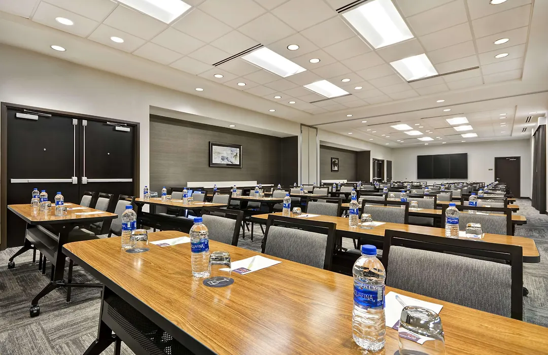 Hyatt Place Fresno-1