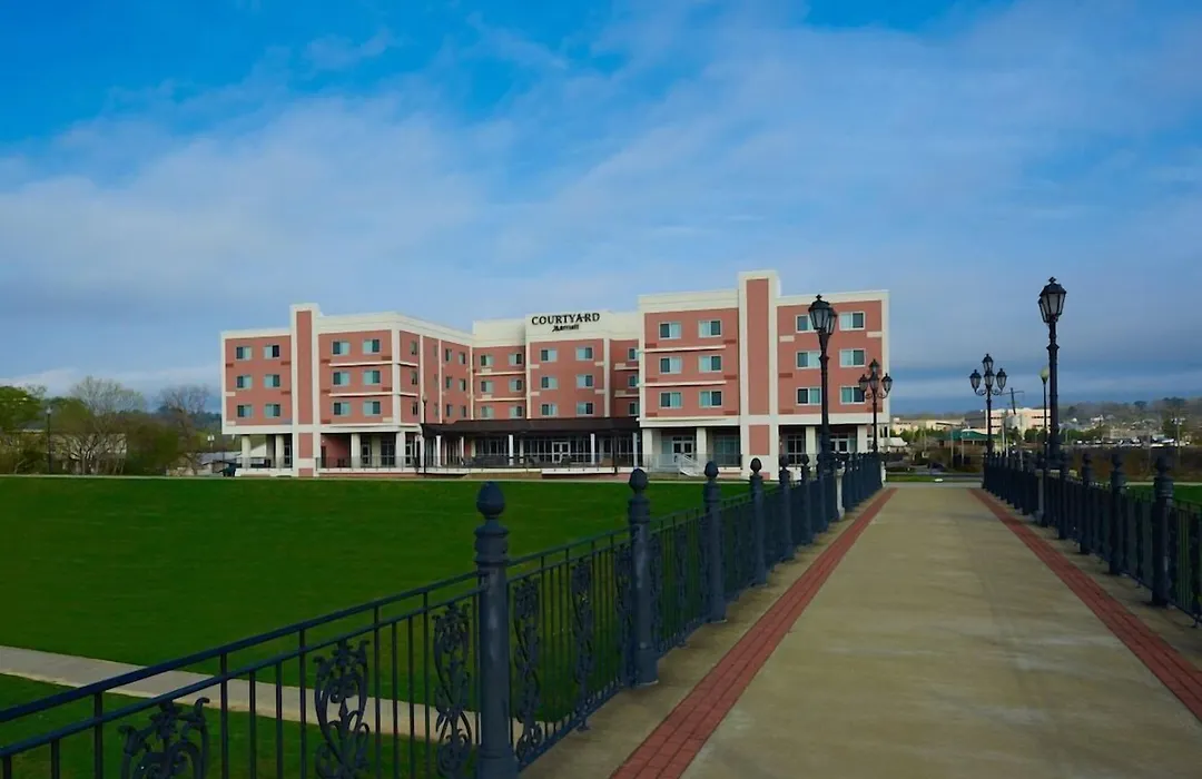 Courtyard By Marriott Rome-1