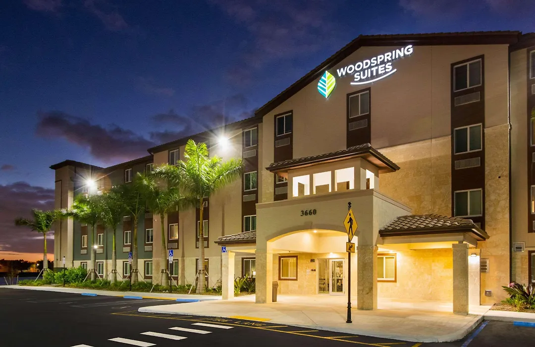 Woodspring Suites Miramar-1