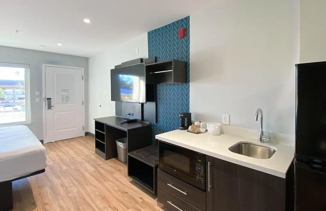 Studio 6 Suites Stockton, Ca Waterfront-1