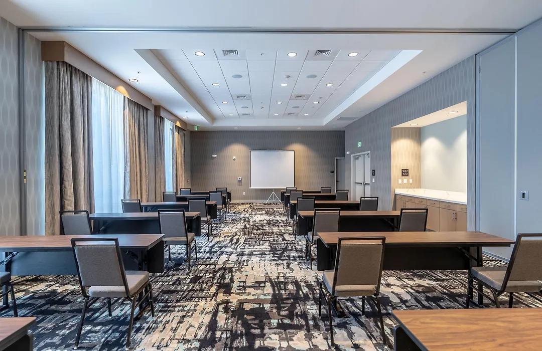Hampton Inn & Suites Raleigh Midtown, Nc-1