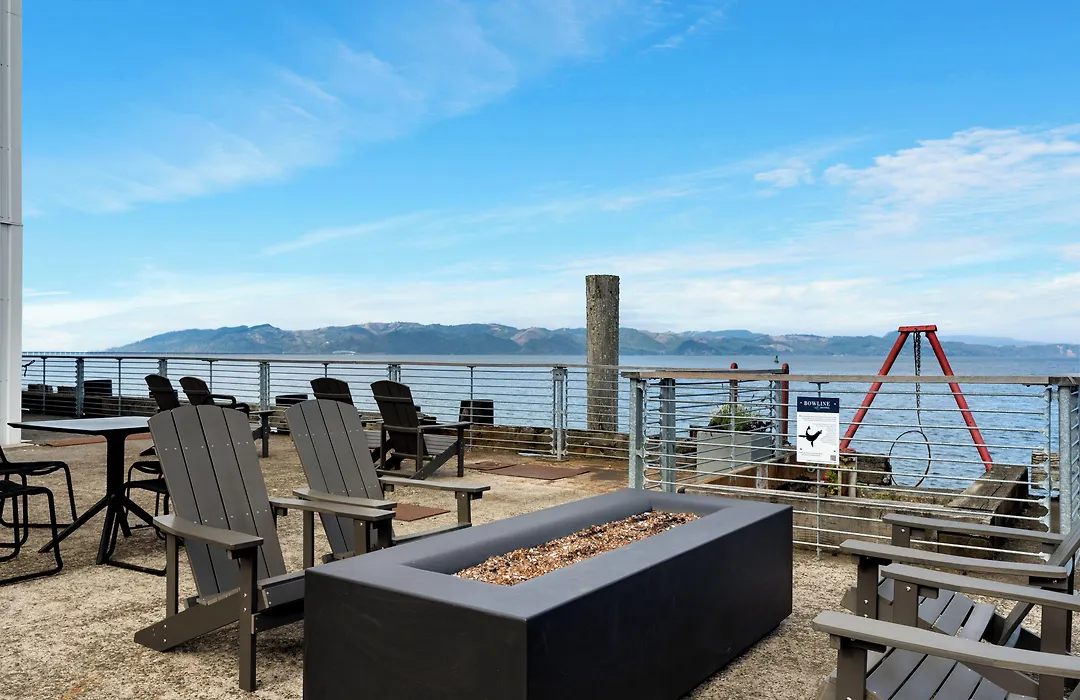 Bowline Hotel-1