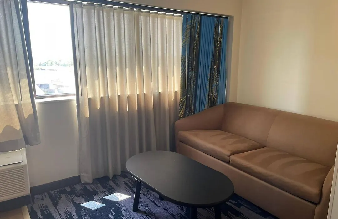Fairfield By Marriott Inn & Suites Charleston Downtown-1