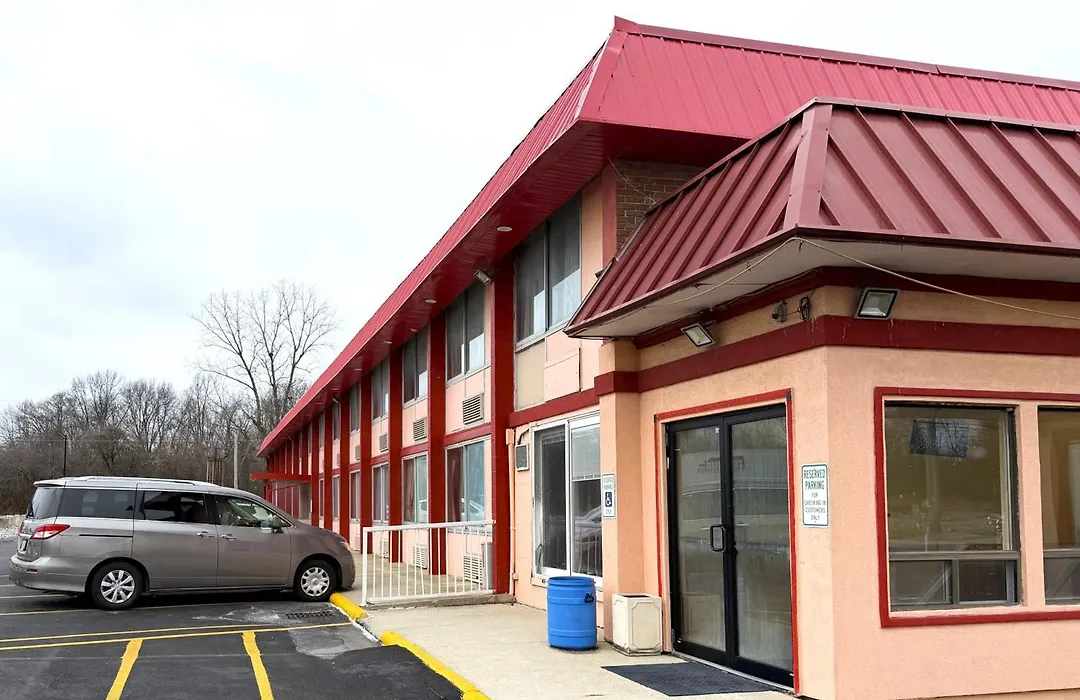 Red Carpet Inn & Suites Lima -Listing Partner-1