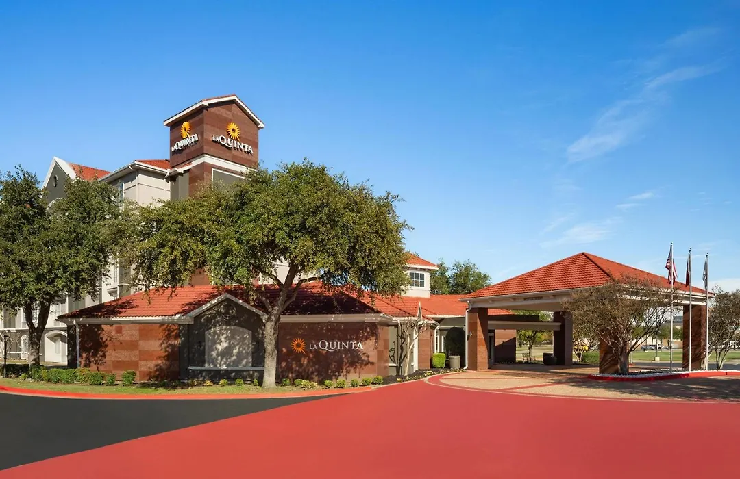 La Quinta By Wyndham Dallas Arlington South-1