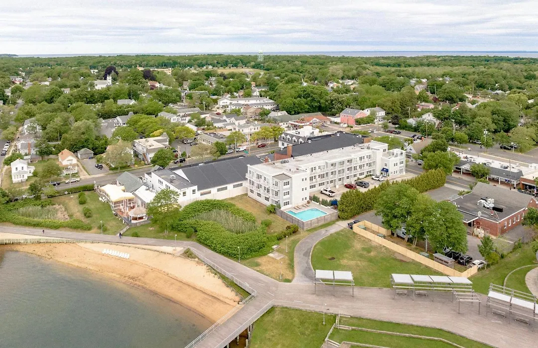 The Harbor Front Inn-1
