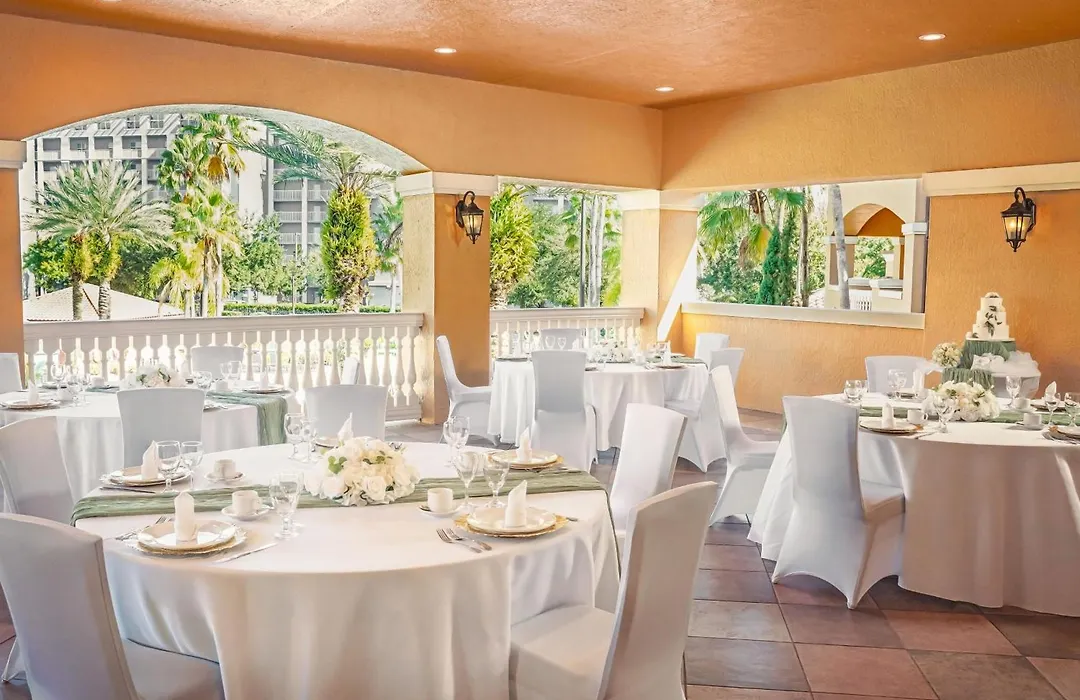 Floridays Orlando Two & Three Bed Rooms Condo Resort-1
