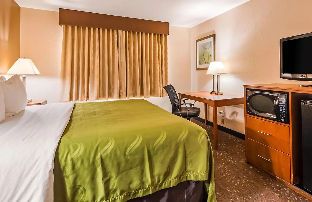 Quality Inn Tomah-1
