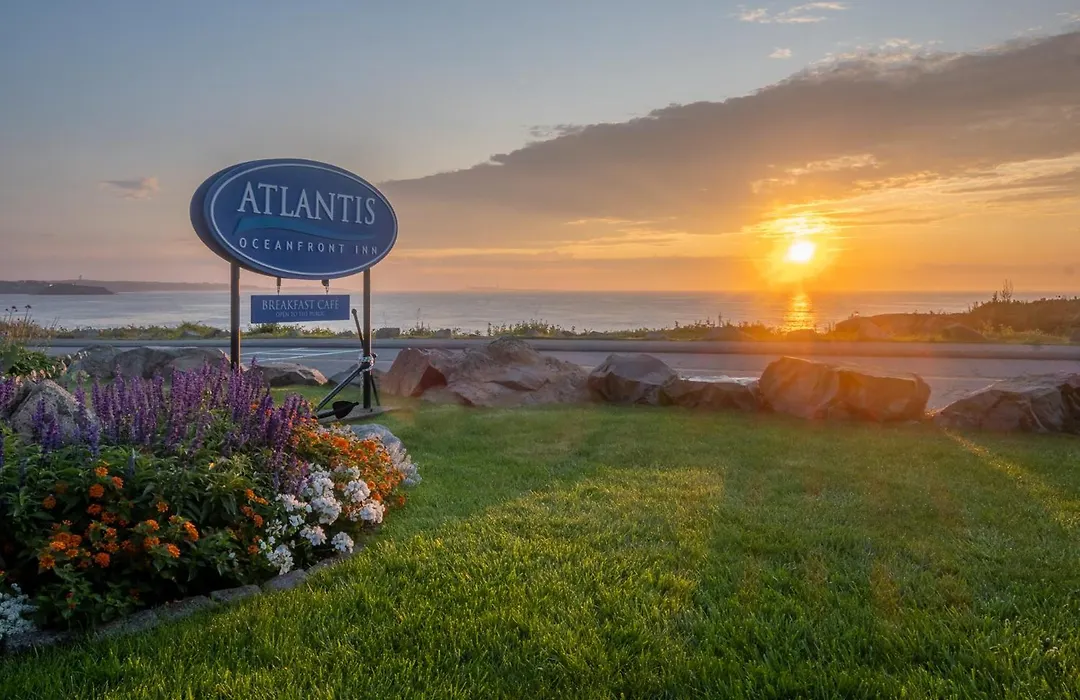 Atlantis Oceanfront Inn Gloucester-1
