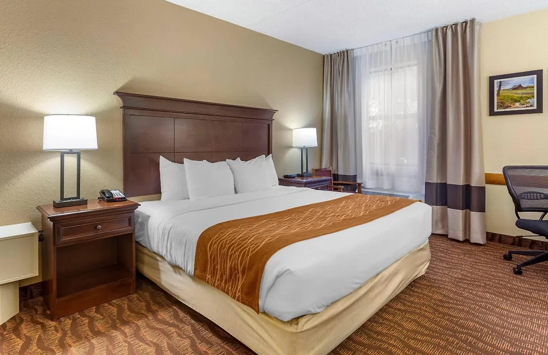 Comfort Inn & Suites Branson Meadows-1
