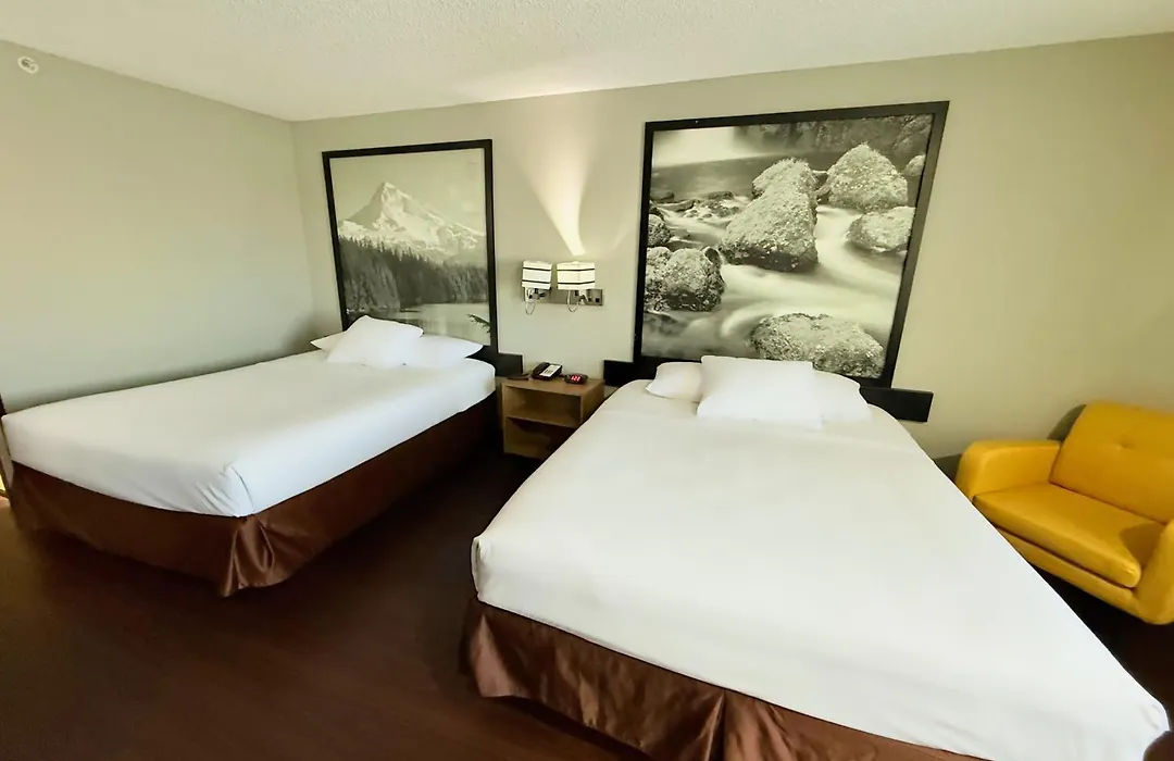 Super 8 By Wyndham Baker City-1