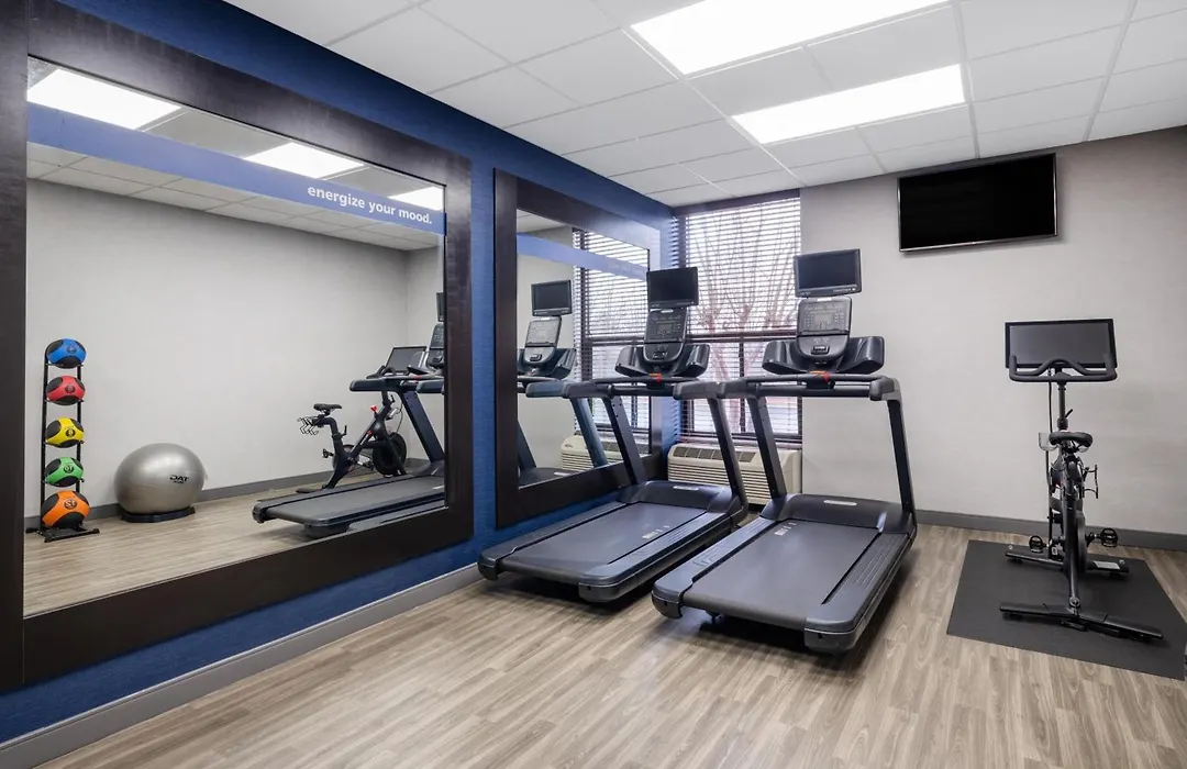 Hampton Inn Auburn-1