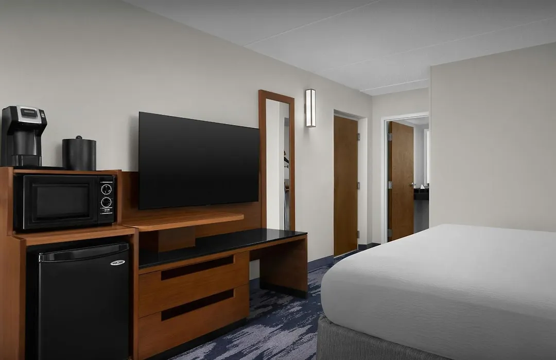 Fairfield Inn And Suites By Marriott Winston Salem/Hanes-1