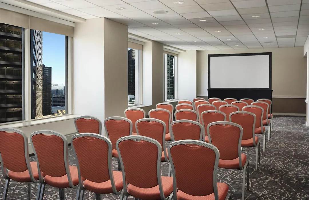 Embassy Suites By Hilton Chicago Downtown Magnificent Mile-1