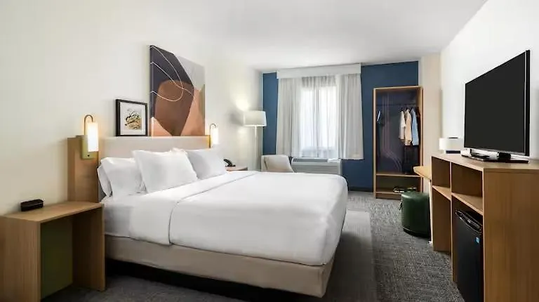 Spark By Hilton Waynesboro-1
