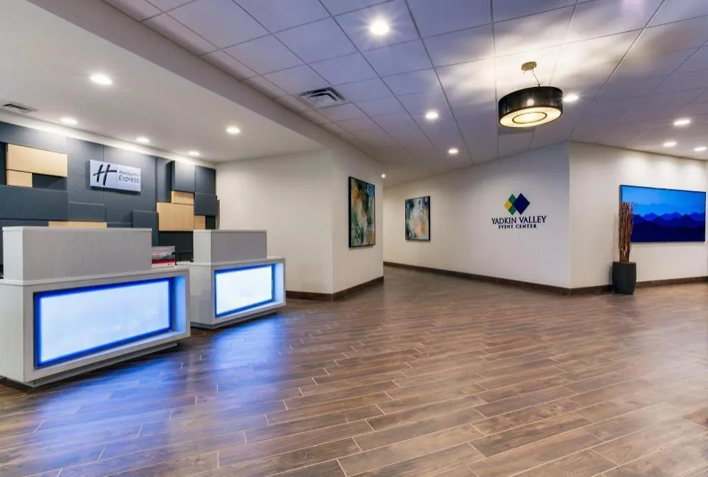 Holiday Inn Express Wilkesboro By Ihg-1