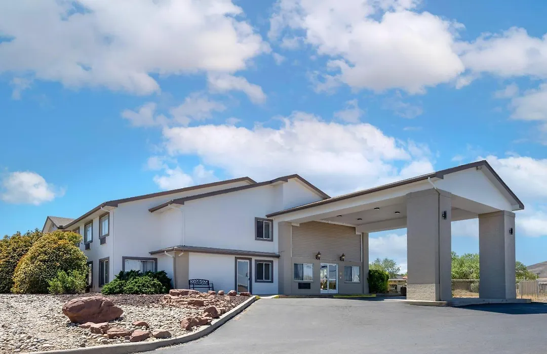 Quality Inn Los Lunas - Albuquerque South-1