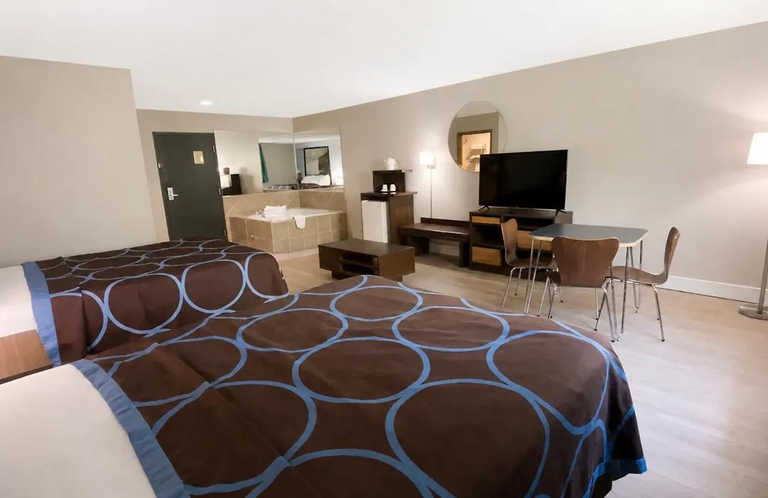 Super 8 By Wyndham Niagara Falls-1