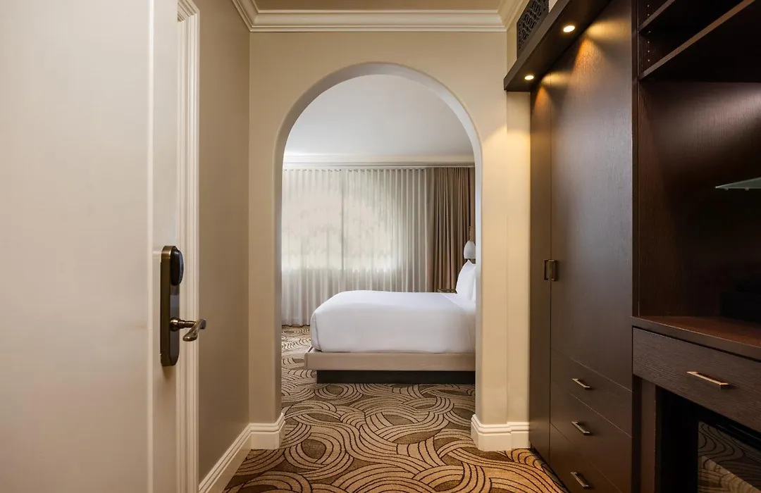Montecito Inn-1