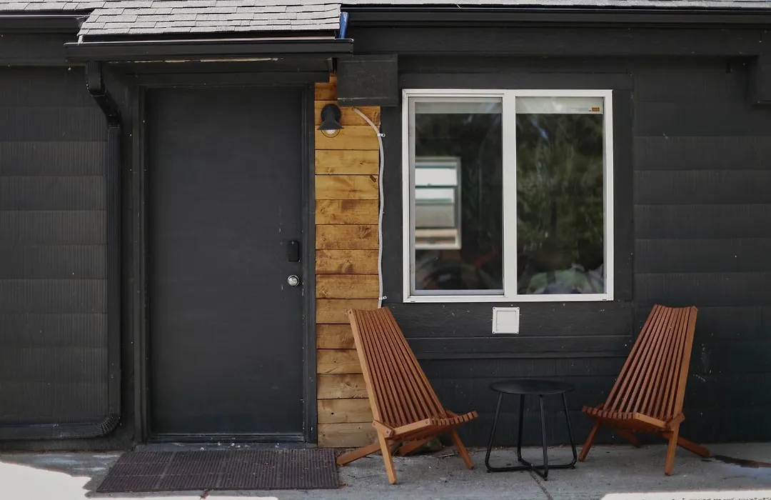 The Stranger Lodge - Pet Friendly-1