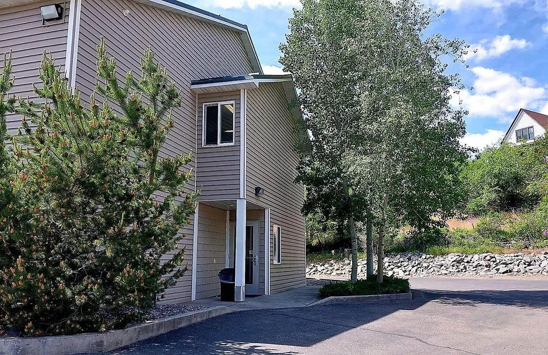 Hotel Salmon-1