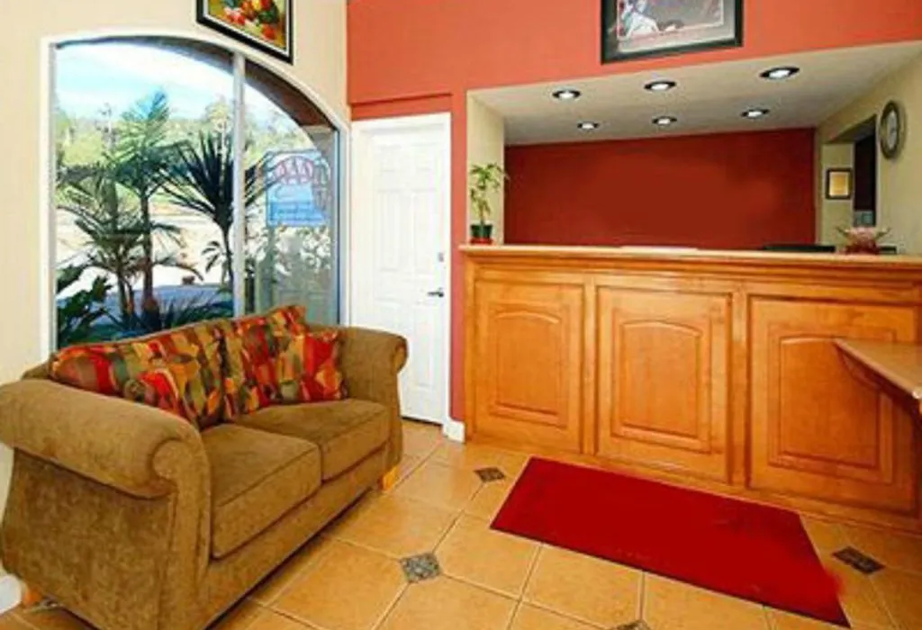 Escondido Lodge-1