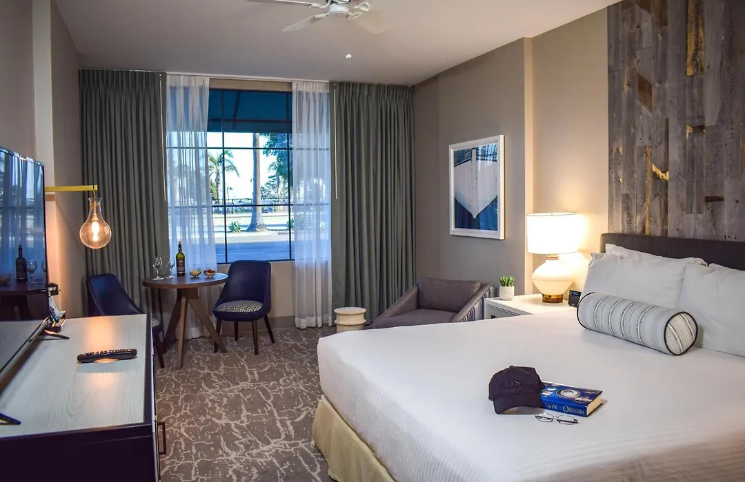 Beachside Inn-1