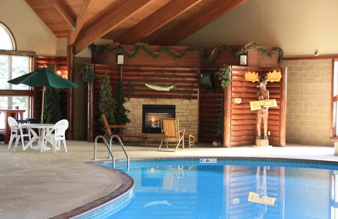 Cedar Creek Hotel Wausau - Rothschild-1