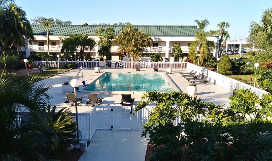 Surestay Plus Hotel By Best Western Clearwater Central-1