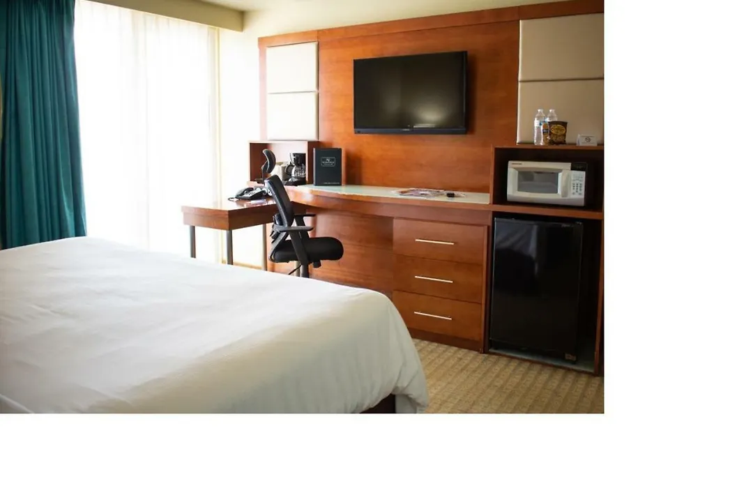 Punta Gorda Waterfront Hotel & Suites-1