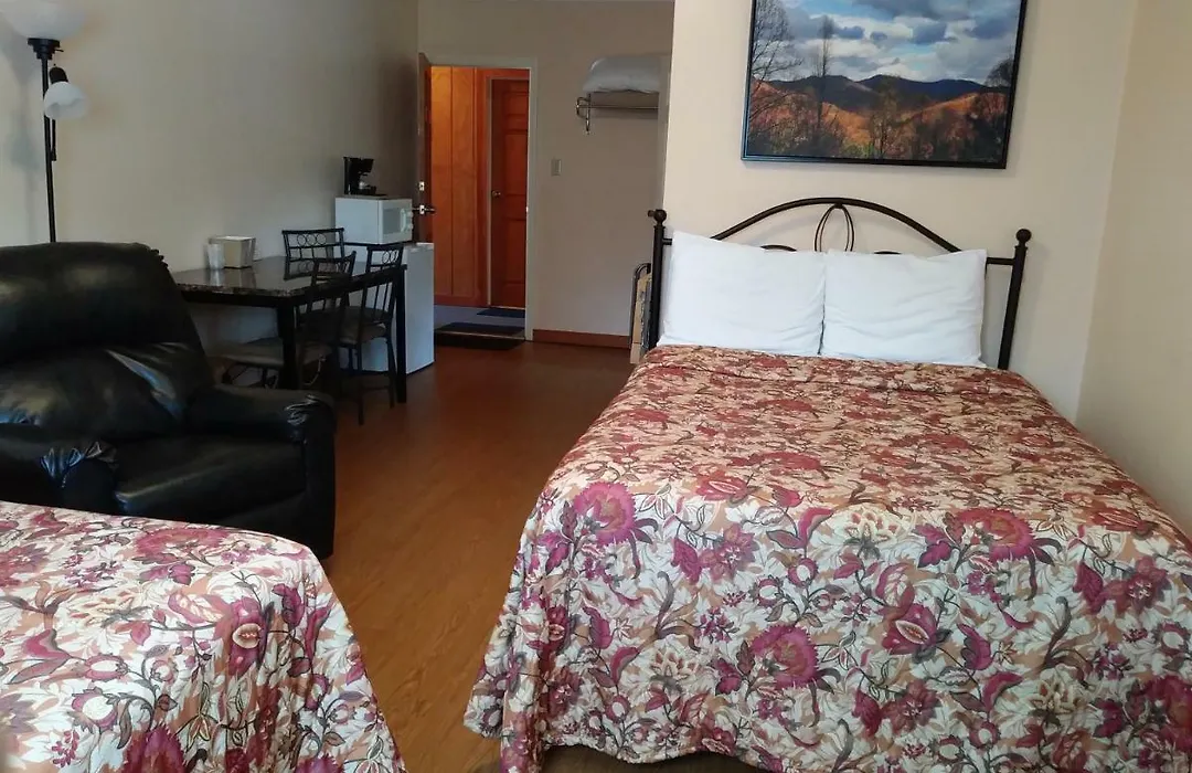 Riverbend Lodging-1