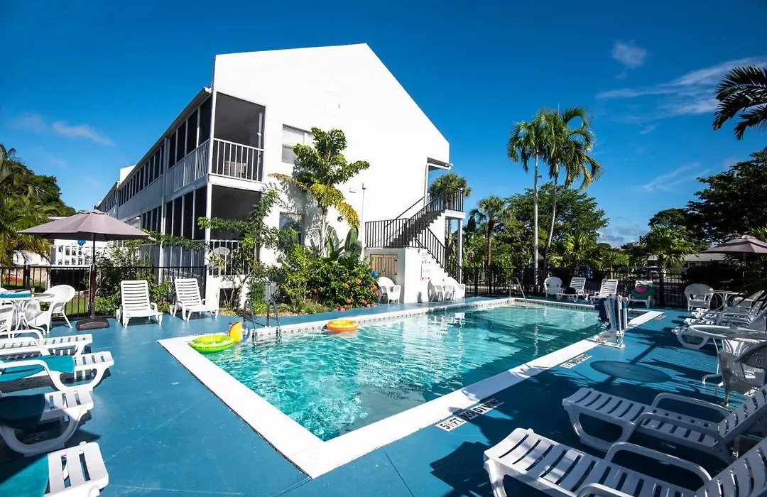 Marco Island Lakeside Inn-1