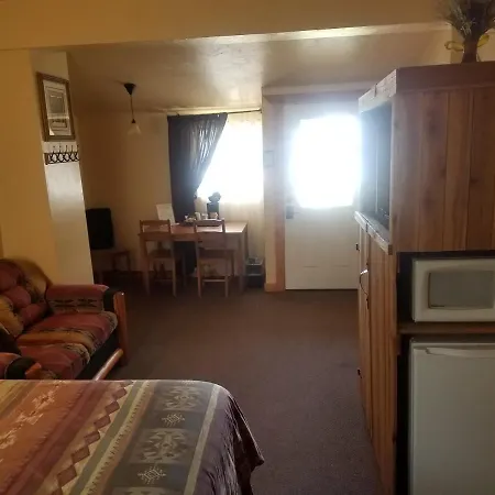 Alpaca Inn, The-2