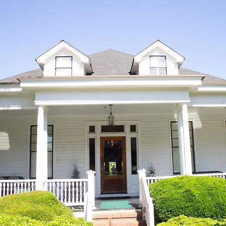 1842 Inn-2